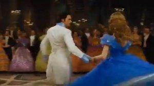 Золушки и принца на балу —2015