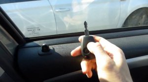 Ниссан Террано изготовление дубликата чип ключа зажигания в Минске Nissan Terrano Remote Key.