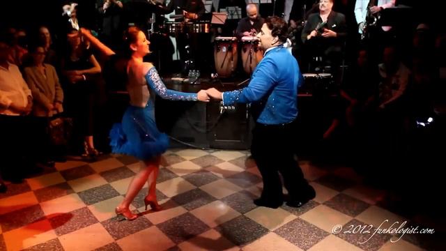 Танцуют Eddie Torres & Melissa Rosad ! Ты прости, Ефрем Амирамов смотреть онлайн