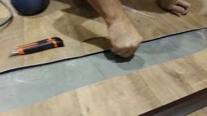 Способ крепления порога РУССКИЙ ПРОФИЛЬ в бетонный пол