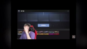 Тик так открыл гифт бокс!??
