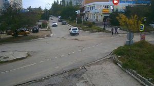 Перекрёсток в Щёлкино, 25.10.2015 - time-lapse с камеры 2