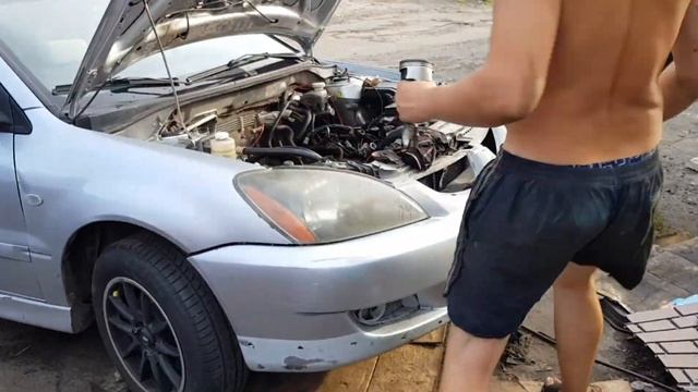 Сборка,установка и доработка поршней Mitsubishi Lancer 9. Устранение Жора масла в 4G18 1.6 лансер 9 смотреть онлайн