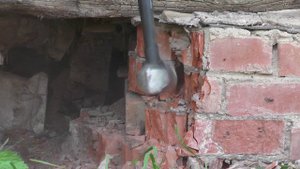 #16 Поднимаю дом домкратом с Донатом