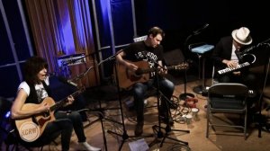 Chrissie Hynde performing "I Go To Sleep" Live on KCRW