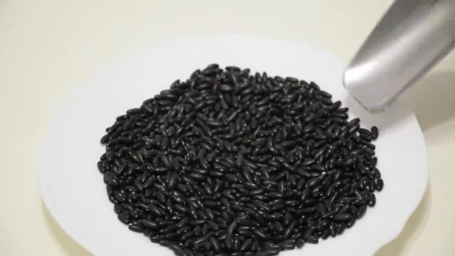 Черная фасоль длинная