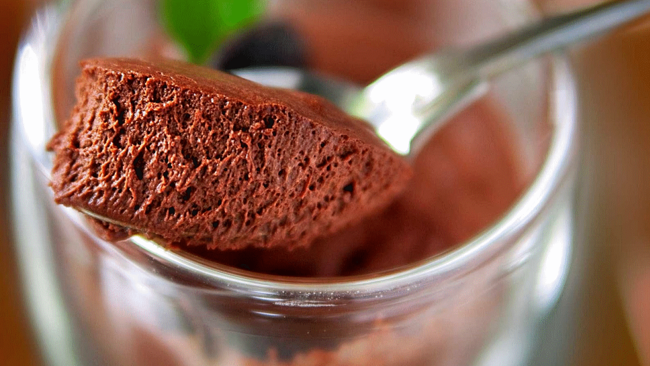 Рецепт Шоколадный мусс. Нежнейший десерт без выпечки