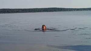 Купание в озере Тагарском.На улице + 16 градусов.