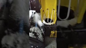 прокачал снегоуборщик чемпион st656