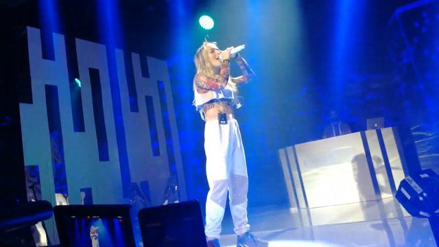 Мари Краймбрери - А мы могли быть [клуб RED] смотреть онлайн