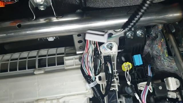 Иммобилайзер Игла на Camry 70 смотреть онлайн