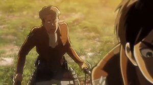 Эрен становится титаном от соприкосновения с ложкой