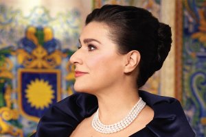 Оперная дива Чечилия Бартоли "Agitata da due venti" Вивальди и ювелирное искусство Cartier