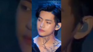 Кто научил нас, так с чувствами легко прощаться# taehyung#  김태형