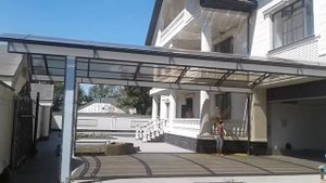 Навес из монолитного поликарбоната .