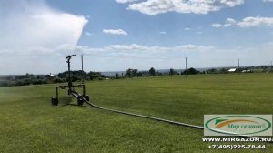 Полив полей по производству рулонного газона