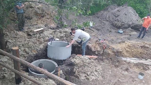 Монтаж двухкамерного септика