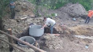 Монтаж двухкамерного септика