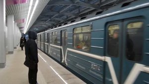 Номерные на станции Технопарк.