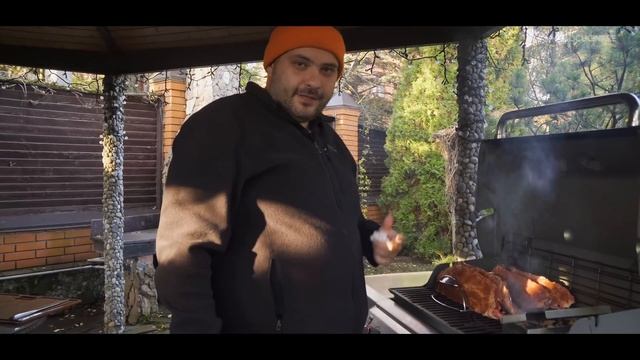 Классические рёбра BBQ на газовом гриле ? смотреть онлайн