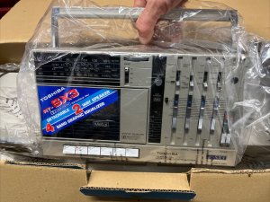 Toshiba RT-SX 3 Stereo Radio Cassette Recorder Boombox -  АВГУСТ 1983 год ЯПОНИЯ.