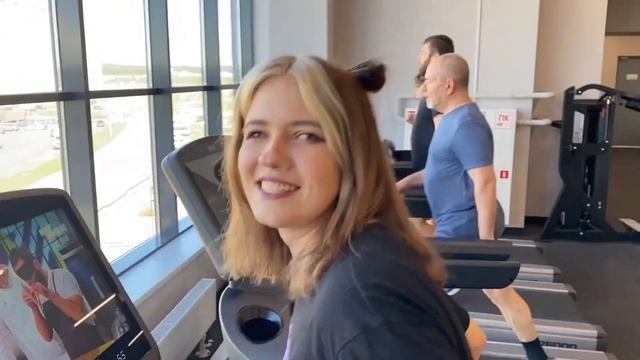 СТАТЬ КРАСИВОЙ ЗА 24 ЧАСА ЧЕЛЛЕНДЖ. Изменилась до неузнаваемости смотреть онлайн