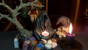 В НАС АНГЕЛ И ДЕМОН ▶️ ВЕДЬМИНА ИЗБА - ИНГА ХОСРОЕВА.