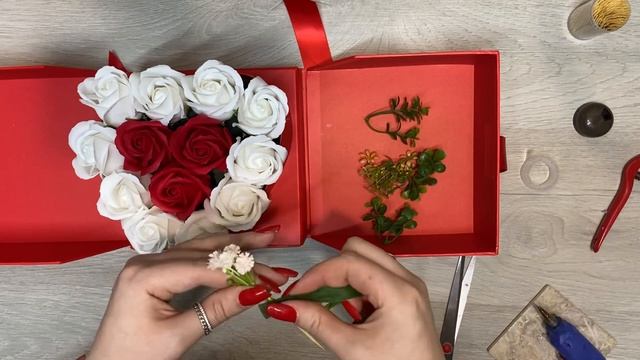 Мыльные розы в оригинальной коробке |  Букет из мыльных роз и рафаэлло | DIY