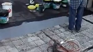 Защита кровли, балконов, терасс битумной мастикой