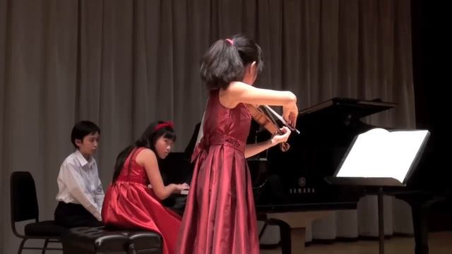 Coco11  Jasmine13 play Mendelssohn Violin Sonata in F minor. Op 4 12 mvt.