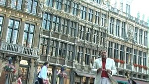 Брюссель  Виртуозно писающий мальчик