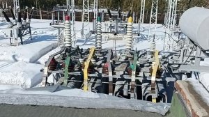 ОРУ-110 кВ Уборка снега с козырька над шинными мостами 6-10 кВ