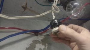 Почему же лампочка не горит? Проблема внутри патрона Е27.