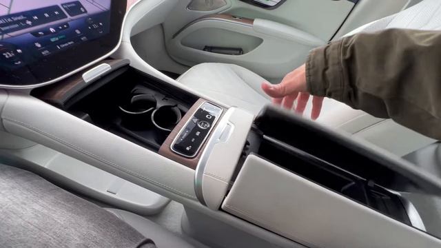 2022 Mercedes-Benz EQS 580 4MATIC Review