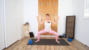 Moon Salutation Sequence 12 minute Flow for Beginners - Chandra Namaskar Variation