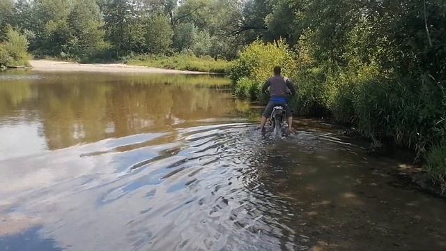 Встретились Kayo K1 и Motoland WRX Поплавать в Броду смотреть онлайн