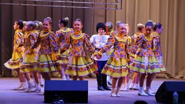 Казачий танец "Варенька" смотреть онлайн