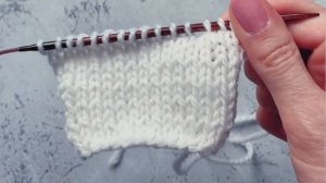 2 изнаночные петли вместе с наклоном влево. Классический способ вязания петель