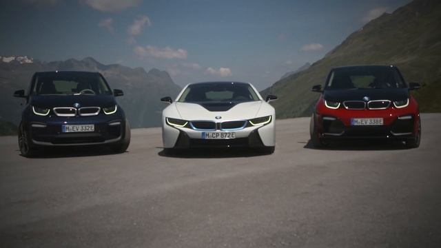 Der BMW i3, der BMW i3s und der BMW i8 am Timmelsjoch. смотреть онлайн