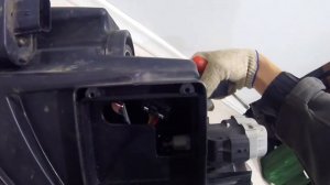 Как снять корректор фары Jeep Grand Cherokee WK2 Ксенон