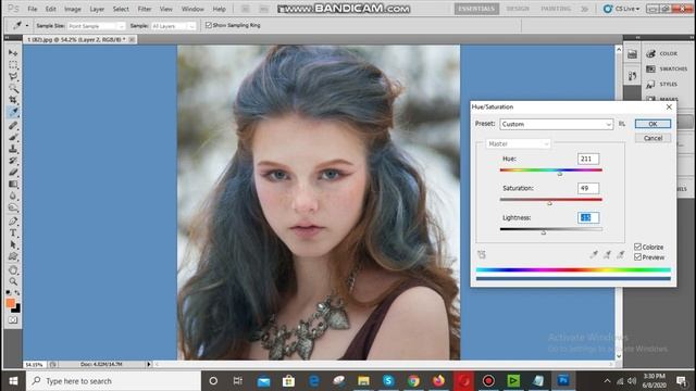 How to Change Hair Color & Manipulation in Photoshop CS5 смотреть онлайн