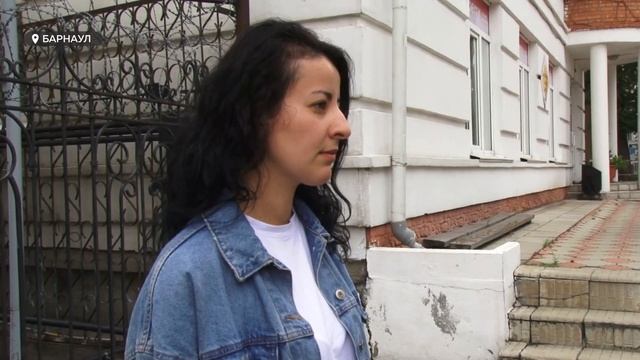 И этого мало. Куда потратили президентские 10 тысяч рублей родители барнаульских детей смотреть онлайн