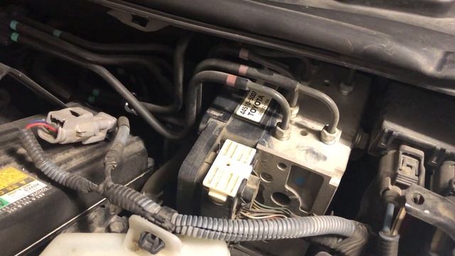 LS460 Brake Actuator priming??? смотреть онлайн