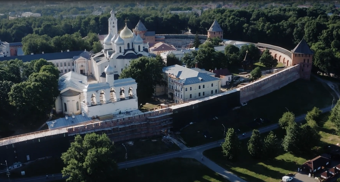 Видеогид по Новгородскому кремлю для глухих и слабослышащих людей