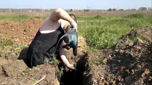 Забиваем арматуру заземления перфоратором