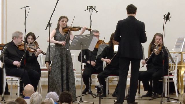 Antonio Vivaldi – Violin Concerto in F major, Op.8 No.3 "L'autumno" [Autumn] RV 293 (1723) смотреть онлайн