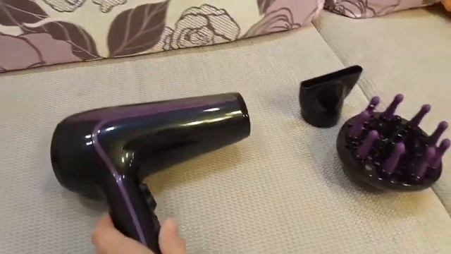 Видеообзор на товар из магазина SULPAK Фен Philips HP8233/00 смотреть онлайн