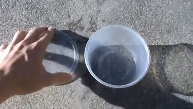 Как злобно закрыть крышку пластикового контейнера смотреть онлайн