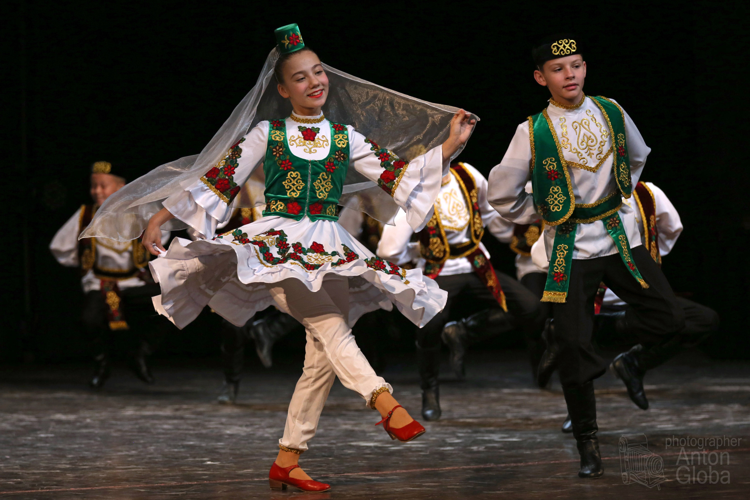 Ансамбль татарского танца Айнур