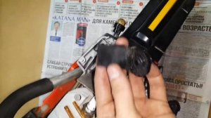 На новой бензопиле сгнил шланг - Китай..